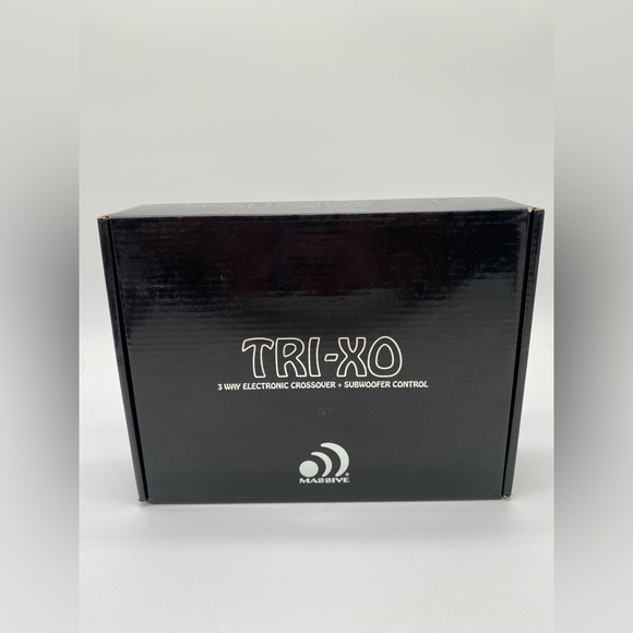 MASSIVE AUDIO TRI-XO 3 WAY ELECTRONIC 18db CROSSOVER WITH REMOTE BASS CONTROLLER - Picture 3 of 5